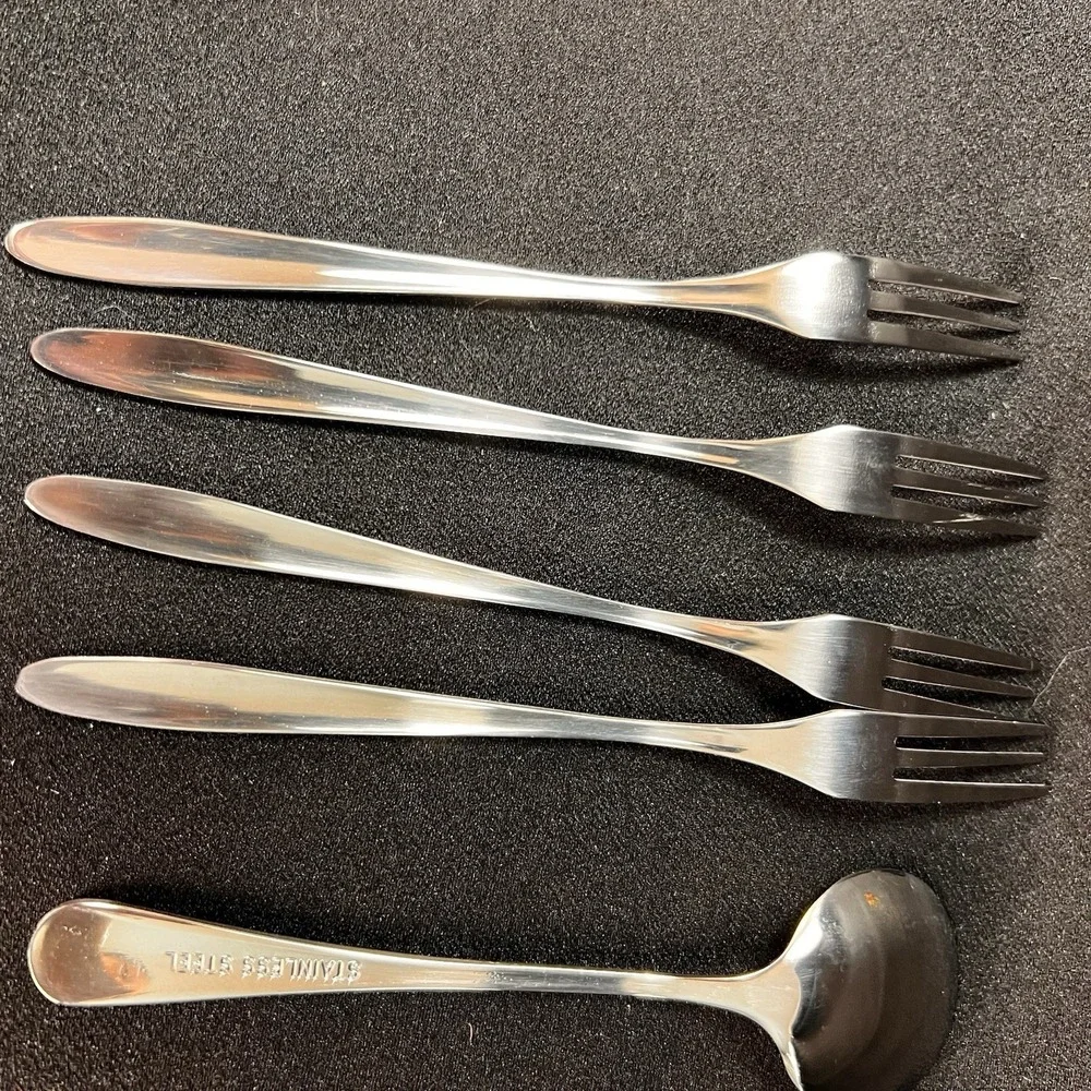 Unbranded Flatware Set 8pc Silver Excellent Stainless Steel Forks Spoons
